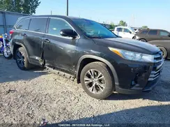 5TDBZRFHXJS852449 2018 TOYOTA HIGHLANDER