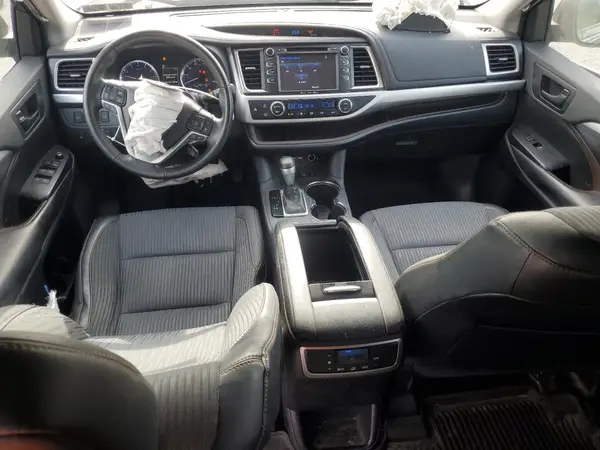5TDBZRFHXKS721443 2019 TOYOTA HIGHLANDER - Image 8