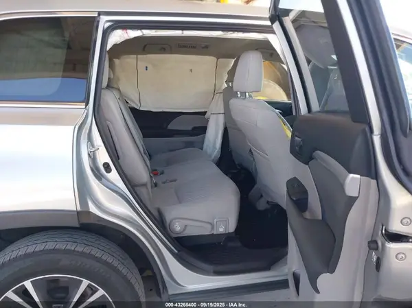 5TDBZRFHXKS918760 2019 TOYOTA HIGHLANDER - Image 8