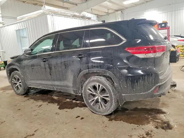 5TDBZRFHXKS919438 2019 TOYOTA HIGHLANDER - Image 2
