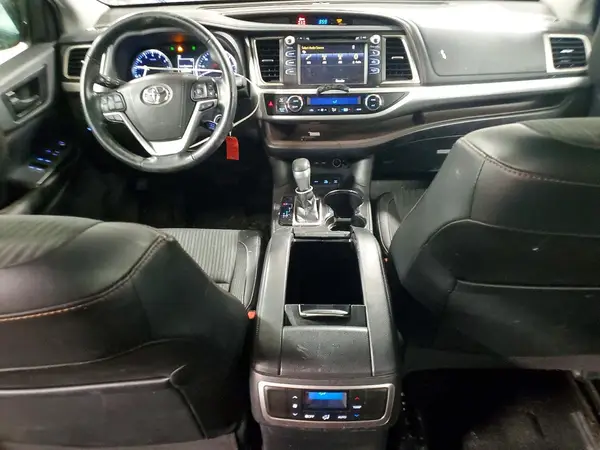 5TDBZRFHXKS919438 2019 TOYOTA HIGHLANDER - Image 8