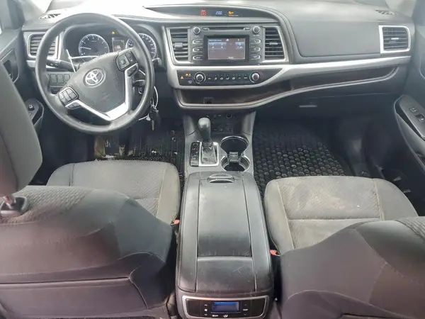 5TDBZRFHXKS932657 2019 TOYOTA HIGHLANDER - Image 8