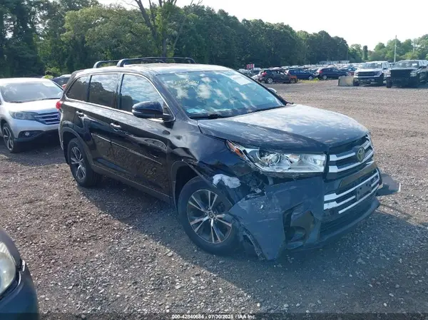 5TDBZRFHXKS934523 2019 TOYOTA HIGHLANDER - Image 1
