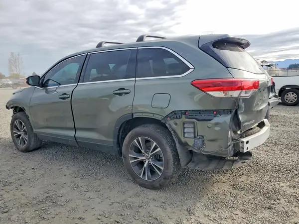 5TDBZRFHXKS981941 2019 TOYOTA HIGHLANDER - Image 2