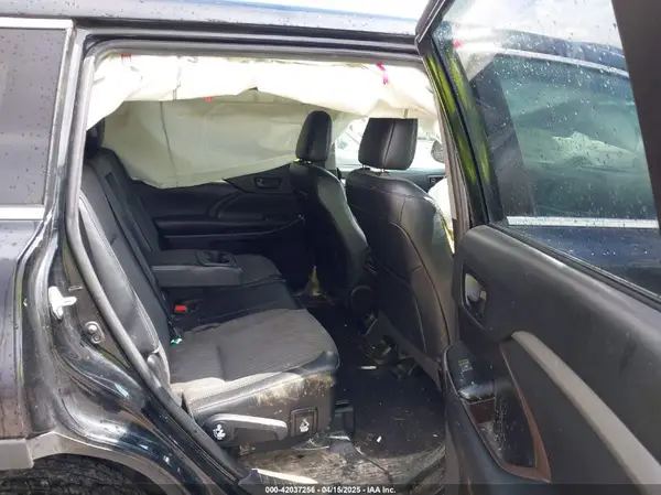 5TDBZRFHXKS982362 2019 TOYOTA HIGHLANDER - Image 8