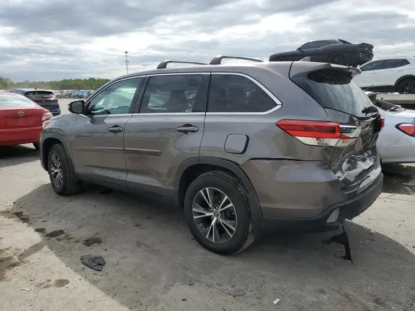 5TDBZRFHXKS993989 2019 TOYOTA HIGHLANDER - Image 2