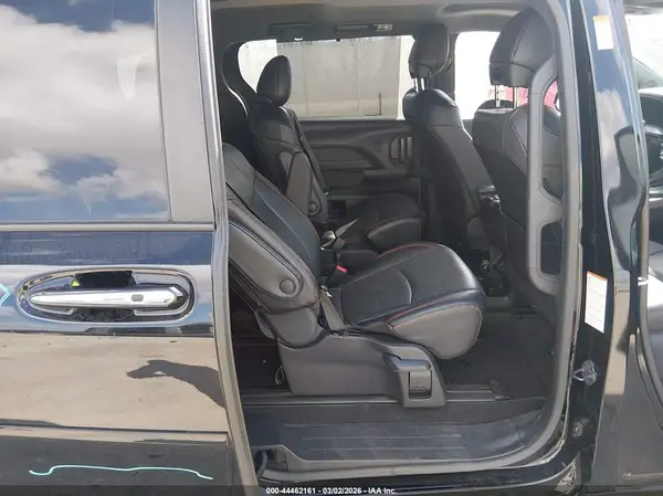 5TDCRKEC1RS182416 2024 TOYOTA SIENNA - Image 8