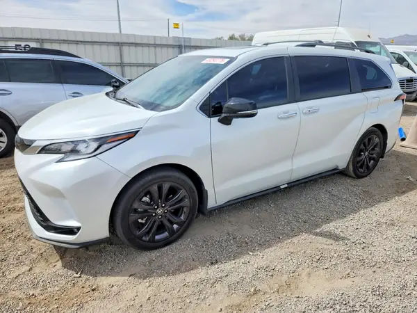 5TDCRKEC2PS149339 2023 TOYOTA SIENNA - Image 1