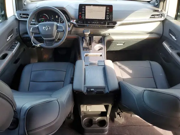 5TDCRKEC2RS190279 2024 TOYOTA SIENNA - Image 8