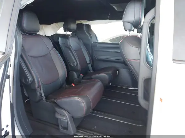 5TDCRKEC6SS256497 2025 TOYOTA SIENNA - Image 8