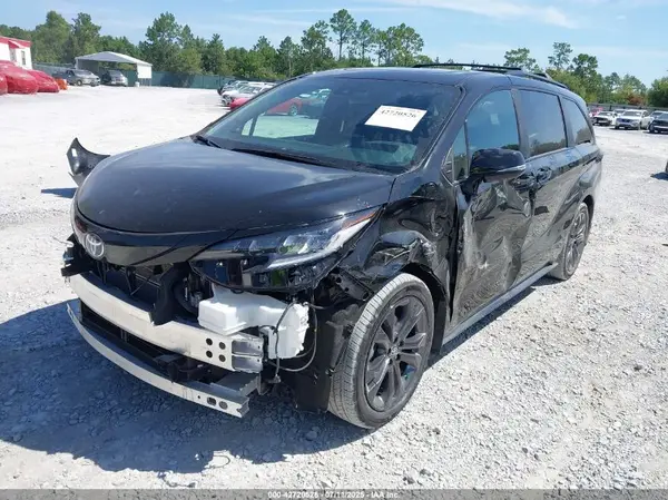 5TDCRKEC8SS263967 2025 TOYOTA SIENNA - Image 2