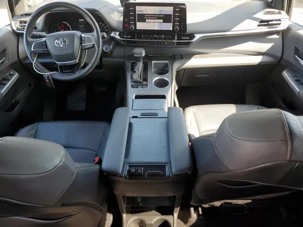 5TDCSKFC0PS102930 2023 TOYOTA SIENNA - Image 8