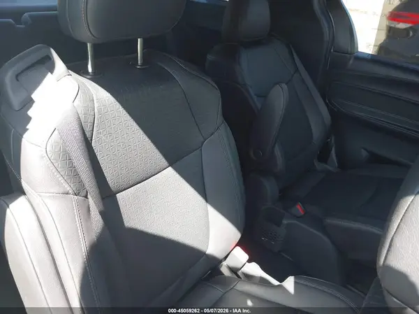 5TDCSKFC0TS251509 2026 TOYOTA SIENNA - Image 8