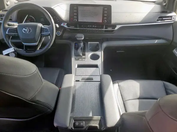 5TDCSKFC1PS102712 2023 TOYOTA SIENNA - Image 8