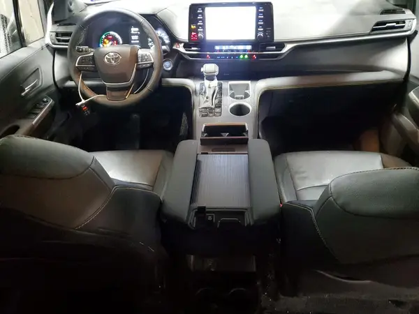 5TDCSKFC1RS145871 2024 TOYOTA SIENNA - Image 8