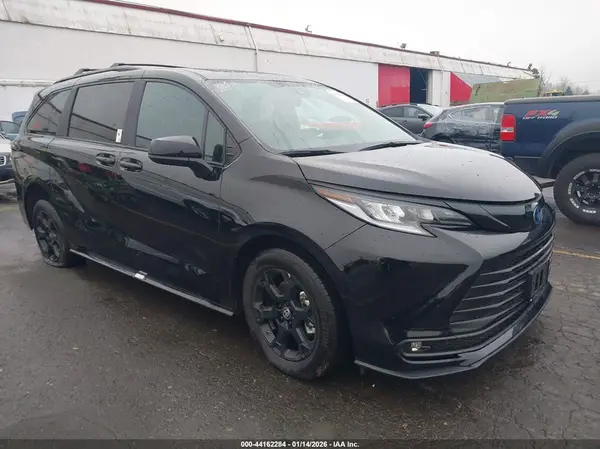 5TDCSKFC1SS163180 2025 TOYOTA SIENNA - Image 1