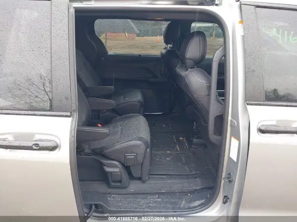 5TDCSKFC2PS086519 2023 TOYOTA SIENNA - Image 8