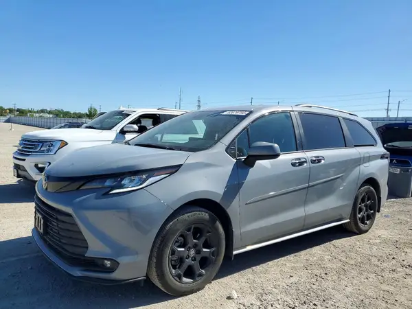 5TDCSKFC2TS231231 2026 TOYOTA SIENNA - Image 1