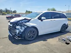 5TDCSKFC2TS259823 2026 TOYOTA SIENNA