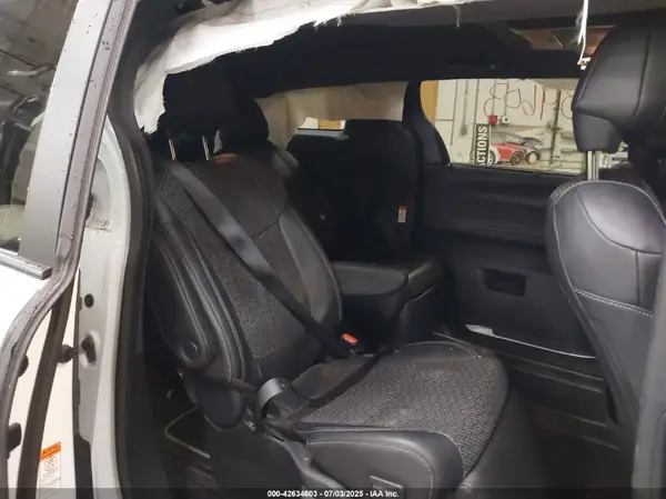 5TDCSKFC3PS074735 2023 TOYOTA SIENNA - Image 8