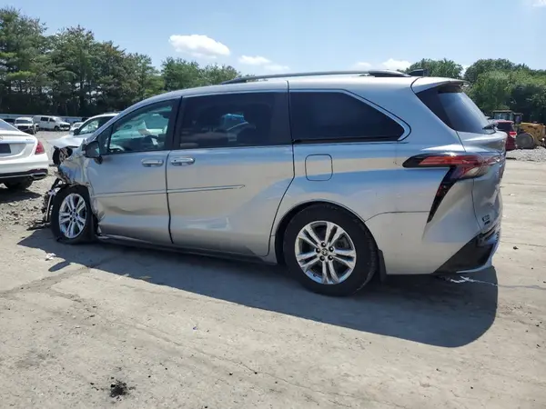 5TDCSKFC3PS083631 2023 TOYOTA SIENNA - Image 2