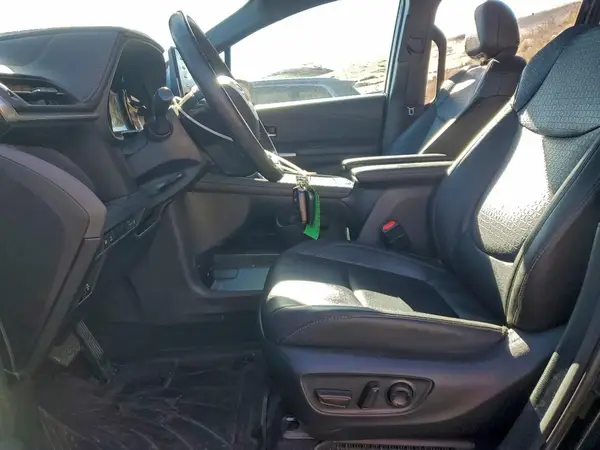 2024 TOYOTA SIENNA auction photo 7