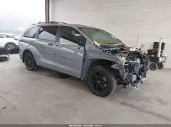 5TDCSKFC3TS236986 2026 TOYOTA SIENNA