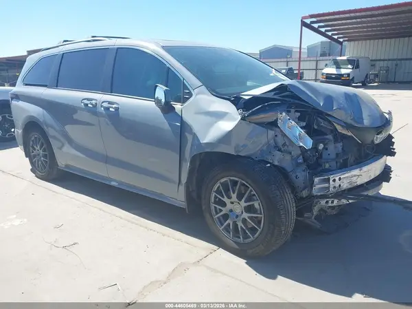 5TDCSKFC4PS091480 2023 TOYOTA SIENNA - Image 1
