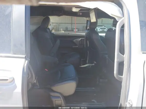 5TDCSKFC4PS091480 2023 TOYOTA SIENNA - Image 8