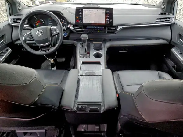 5TDCSKFC4PS101490 2023 TOYOTA SIENNA - Image 8
