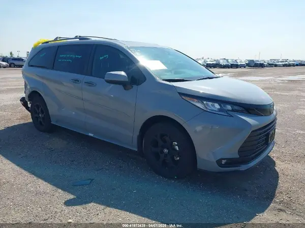 5TDCSKFC5SS154613 2025 TOYOTA SIENNA - Image 1