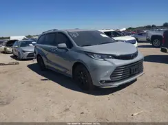 5TDCSKFC5TS275837 2026 TOYOTA SIENNA