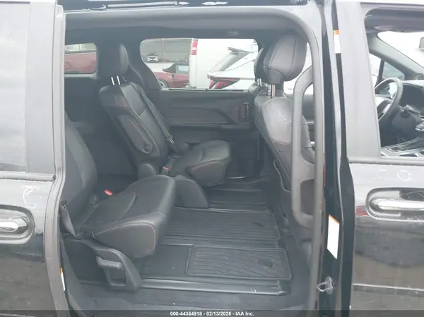 5TDCSKFC9RS146881 2024 TOYOTA SIENNA - Image 8