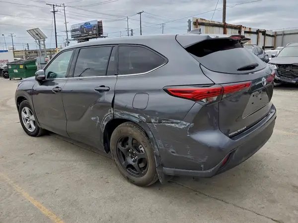 5TDCZRAH0MS034616 2021 TOYOTA HIGHLANDER - Image 2