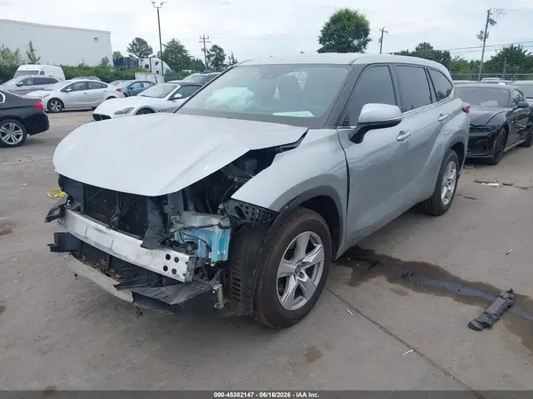 5TDCZRAH0MS519905 2021 TOYOTA HIGHLANDER - Image 2
