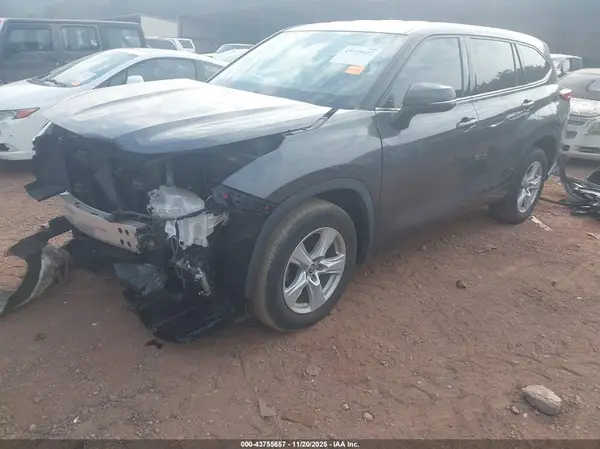 5TDCZRAH1LS507132 2020 TOYOTA HIGHLANDER - Image 2