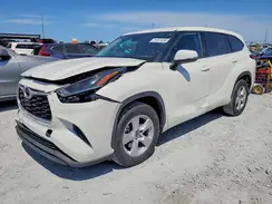 5TDCZRAH1MS068256 2021 TOYOTA HIGHLANDER