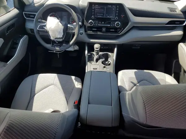 5TDCZRAH1MS068256 2021 TOYOTA HIGHLANDER - Image 8