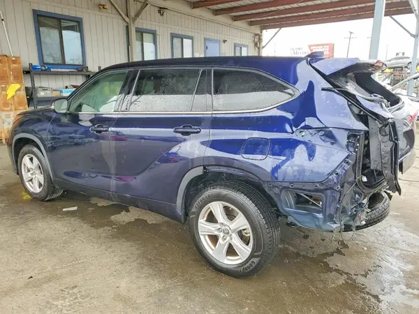 5TDCZRAH1MS084313 2021 TOYOTA HIGHLANDER - Image 2