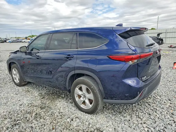 5TDCZRAH1MS085977 2021 TOYOTA HIGHLANDER - Image 2
