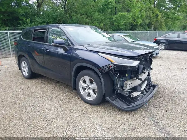 5TDCZRAH1MS536647 2021 TOYOTA HIGHLANDER - Image 1