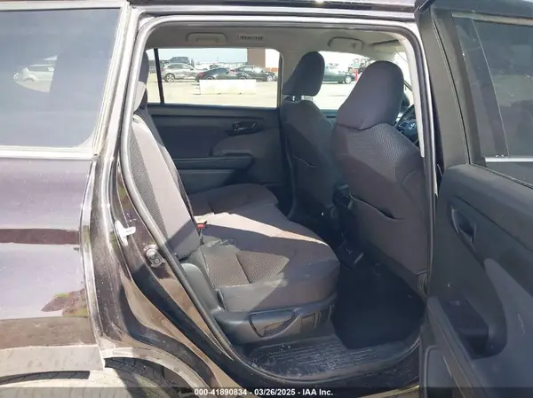 5TDCZRAH1NS125718 2022 TOYOTA HIGHLANDER - Image 8