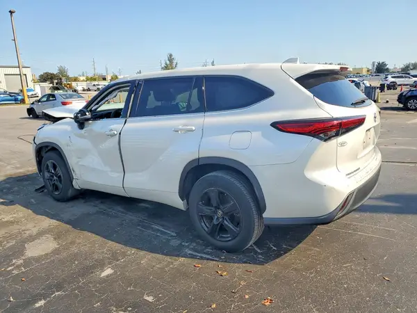 5TDCZRAH2LS027424 2020 TOYOTA HIGHLANDER - Image 2