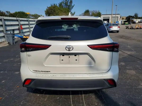 2020 TOYOTA HIGHLANDER auction photo 6