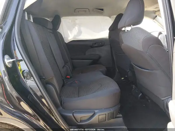 5TDCZRAH2MS033838 2021 TOYOTA HIGHLANDER - Image 8
