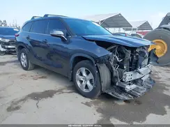 5TDCZRAH2MS083137 2021 TOYOTA HIGHLANDER