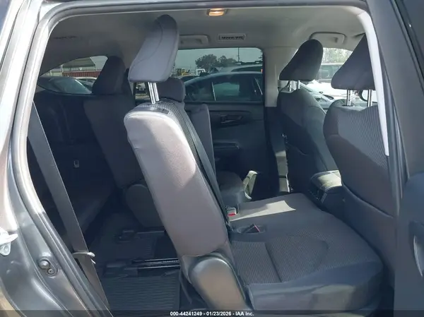 5TDCZRAH2MS083137 2021 TOYOTA HIGHLANDER - Image 8