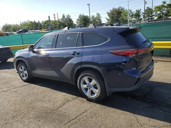 5TDCZRAH2MS089892 2021 TOYOTA HIGHLANDER - Image 2