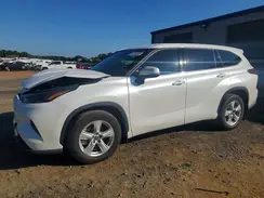 5TDCZRAH2NS125629 2022 TOYOTA HIGHLANDER