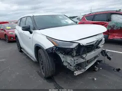 5TDCZRAH2NS551420 2022 TOYOTA HIGHLANDER